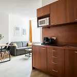 Homaris Boxi Studios